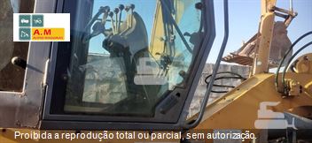 Escavadeira Caterpillar 320CL