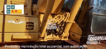 Escavadeira Caterpillar 320CL