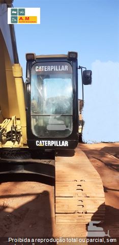 Escavadeira Caterpillar 320CL