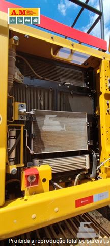 Escavadeira Caterpillar 320