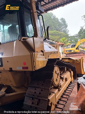 Trator de Esteira Caterpillar D6N XL