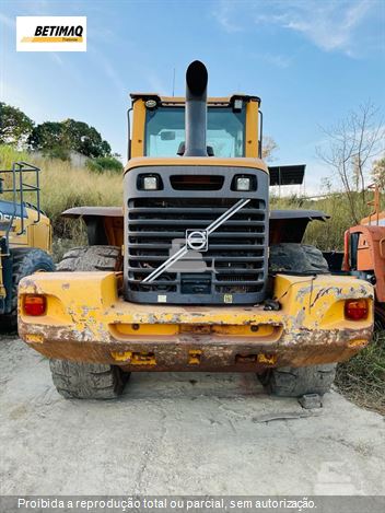 Pá Carregadeira Volvo L120 F
