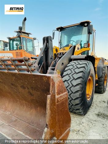 Pá Carregadeira Volvo L120 F