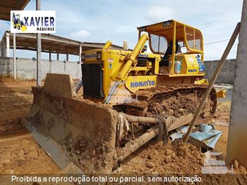 Trator de Esteira Komatsu D65