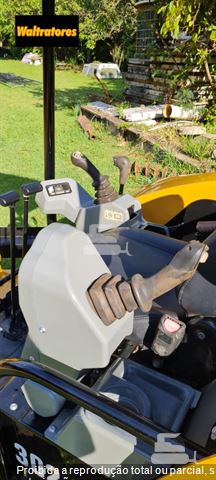 Mini-Escavadeira Caterpillar 302.5C
