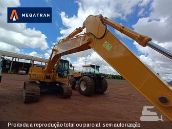 Escavadeira Komatsu PC200