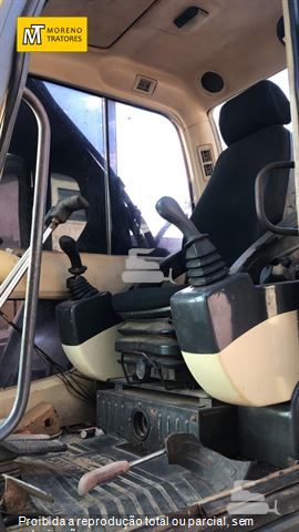 Escavadeira Hyundai R160LC-7