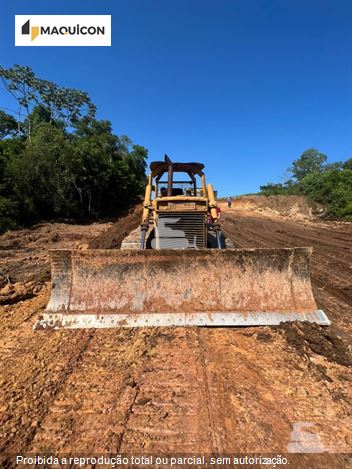 Trator de Esteira Komatsu D65