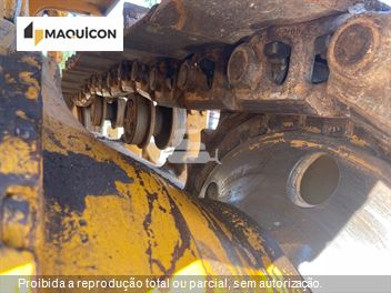 Trator de Esteira Komatsu D65