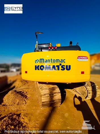 Escavadeira Komatsu PC160