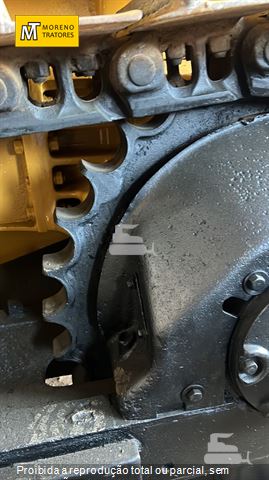 Trator de Esteira Caterpillar D4E