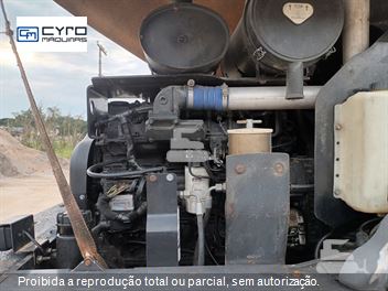 Pá Carregadeira Case 621E