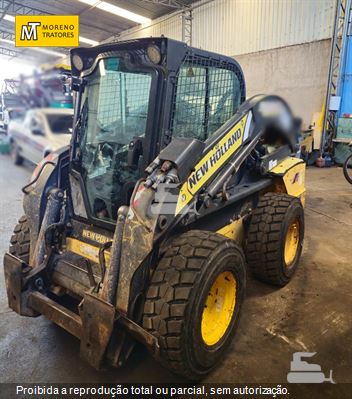 Mini-Carregadeira New Holland L225