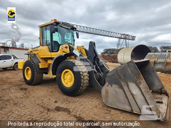 Pá Carregadeira Volvo L90F