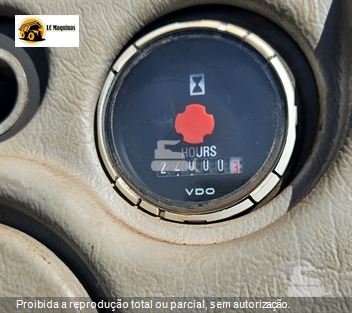 Pá Carregadeira Volvo L220G