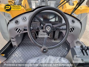 Pá Carregadeira Volvo L90F