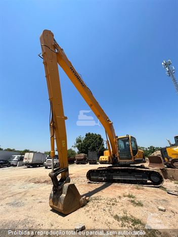 Escavadeira Hyundai R220LC-9S