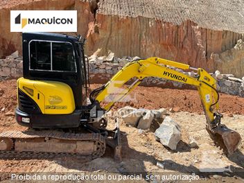 Mini-Escavadeira Hyundai R35Z-7a