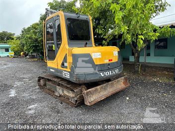 Mini-Escavadeira Volvo EC55B