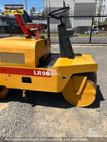 Rolo Compactador Dynapac LR95