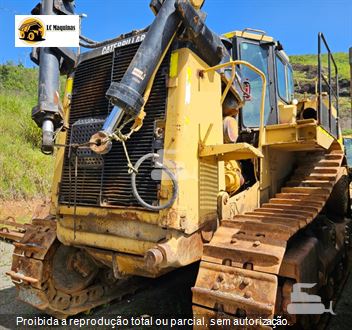 Trator de Esteira Caterpillar D10T