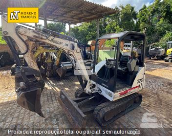 Mini-Escavadeira Bobcat 325