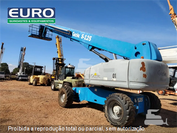 Plataforma Aérea (Elevatória) Genie S-125 4x4