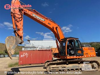Escavadeira Doosan DX300LCA