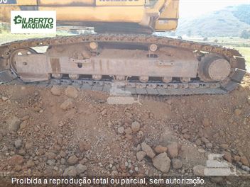 Escavadeira Komatsu PC200