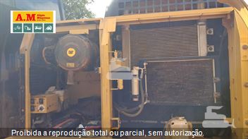 Escavadeira Caterpillar 320D