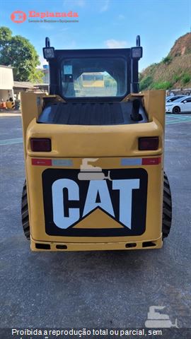 Mini-Carregadeira Caterpillar 226B 3