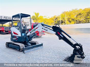 Mini-Escavadeira Bobcat E27z