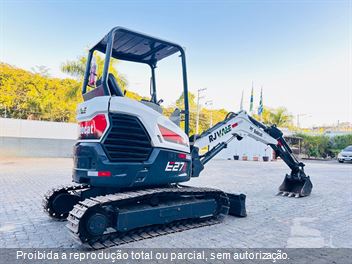 Mini-Escavadeira Bobcat E27z