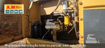 Escavadeira Caterpillar 320DL
