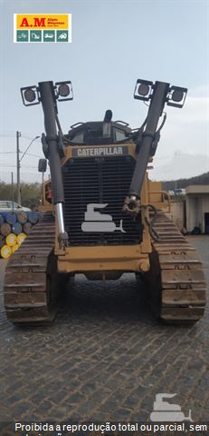 Trator de Esteira Caterpillar D8T