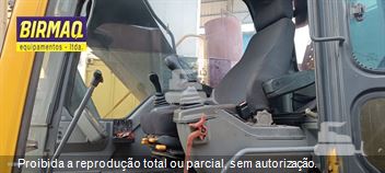 Escavadeira Volvo EC210B