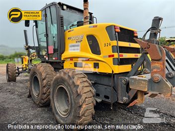 Motoniveladora New Holland RG170B