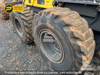 Motoniveladora New Holland RG170B