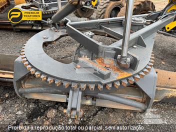 Motoniveladora New Holland RG170B