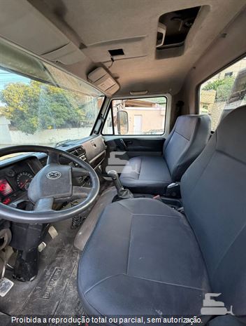 Caminhão Volkswagen 23-230 Constellation 3-Eixos (Diesel)(E5)