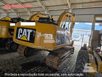 Escavadeira Caterpillar 320D