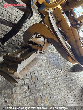 Motoniveladora Caterpillar 12H