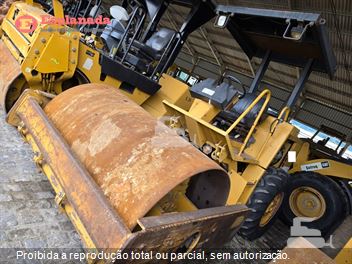 Rolo Compactador Caterpillar CS-431C