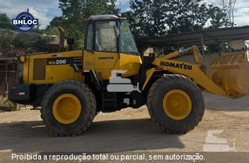 Pá Carregadeira Komatsu WA200