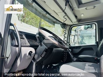 Caminhão Volkswagen 31-330 E Constellation 6x4 2p (Diesel)(E5)