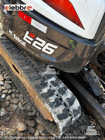 Mini-Escavadeira Bobcat E26