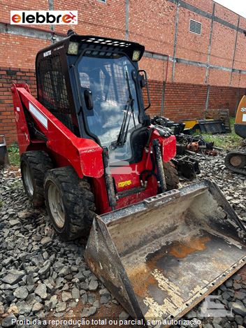 Mini-Carregadeira Manitou 1350R