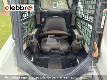 Mini-Carregadeira Bobcat S530