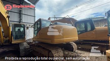 Escavadeira Komatsu PC160