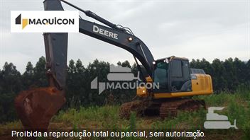 Escavadeira John Deere 210G